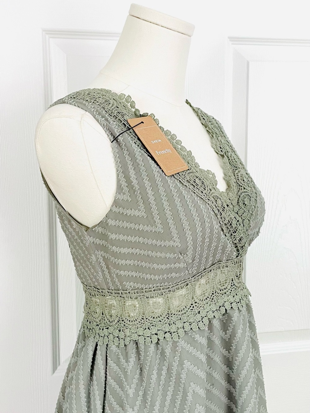 NWT Shein Lace Trim Dress Size XS - Picture 4 of 5
